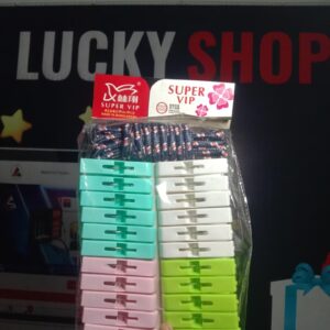 China Heavy Strong Quality Cloth Clips 24 Pcs + 10 Fit Rope in 1 Packet